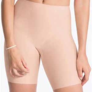 NWOT SPANX Thinstincts Mid Thigh Shapewear Body Sculpting Nude Size M